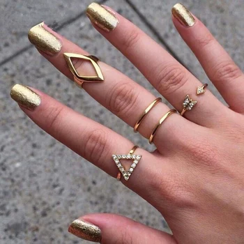 Sindlan Ring Fashion Simple 5 бр. / компл. Charm Crystal Пънк Hollow Геометричен Triangle Arrow Vintage Ring For Women